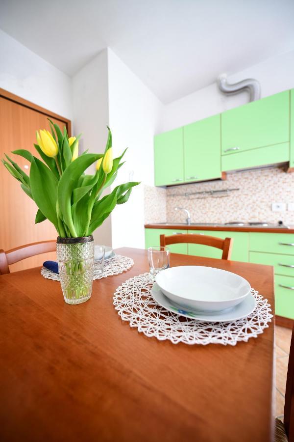 Residence Marlin Riccione Exterior foto